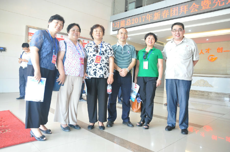 自治區(qū)政協(xié)委員、玉林市政協(xié)主席梁偉江一行到我司現(xiàn)場(chǎng)調(diào)研