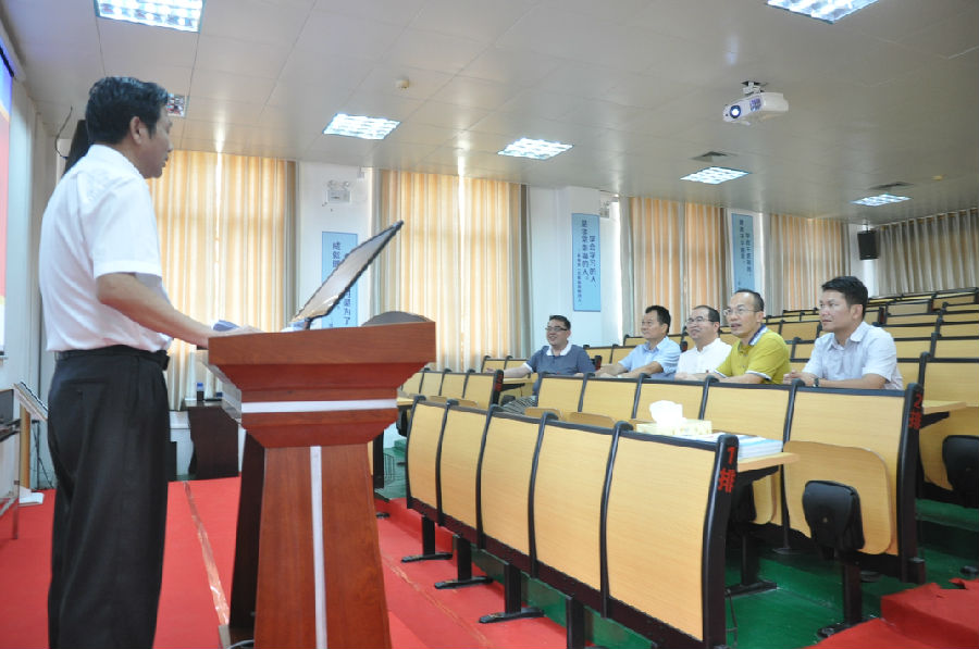 玉林市委常委、組織部長覃天衛(wèi)到廣西銀億調(diào)研